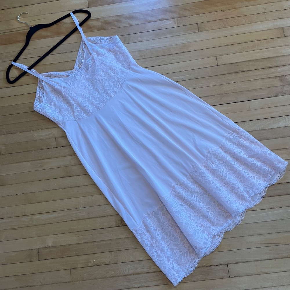 VANITY FAIR Vintage Slip Dress Lingerie Lace Midi Bridal Coquette Boho Pink - Picture 9 of 13